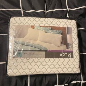 COPY - NWT Apt 9 Twin Trellis Sheet Set